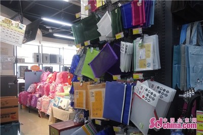 開學經濟升溫，淄博文具市場迎來消費熱潮，理性消費成關鍵